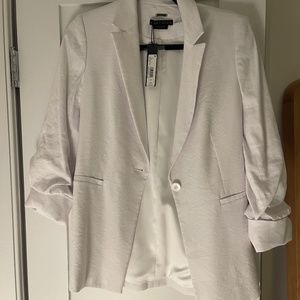 Alice & Olivia white blazer NWT
